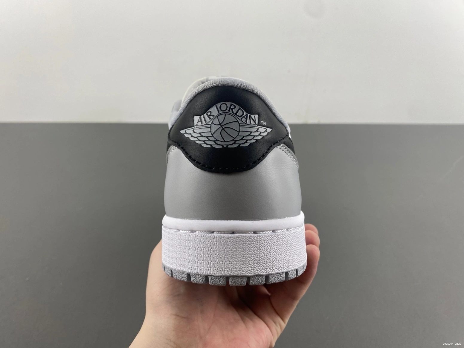 Rep Air 1  CZ0790-110 Jordan Low OG Barons 0516